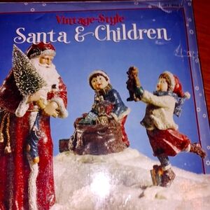 Santa with kids ceramic figures Christmas se VALUE $59.99t